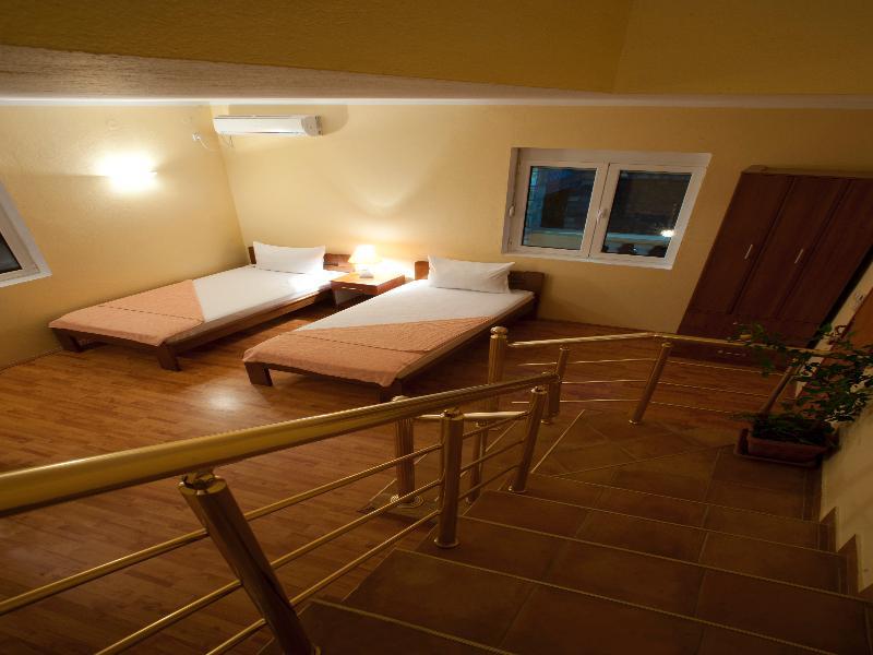 Castellamare Residence Petrovac Kültér fotó