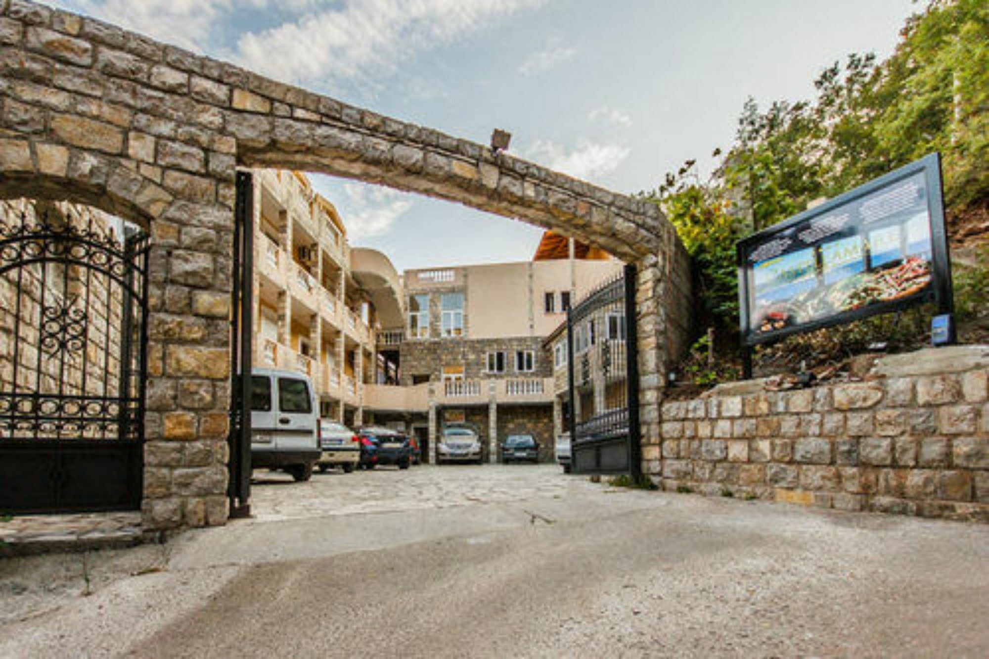 Castellamare Residence Petrovac Kültér fotó