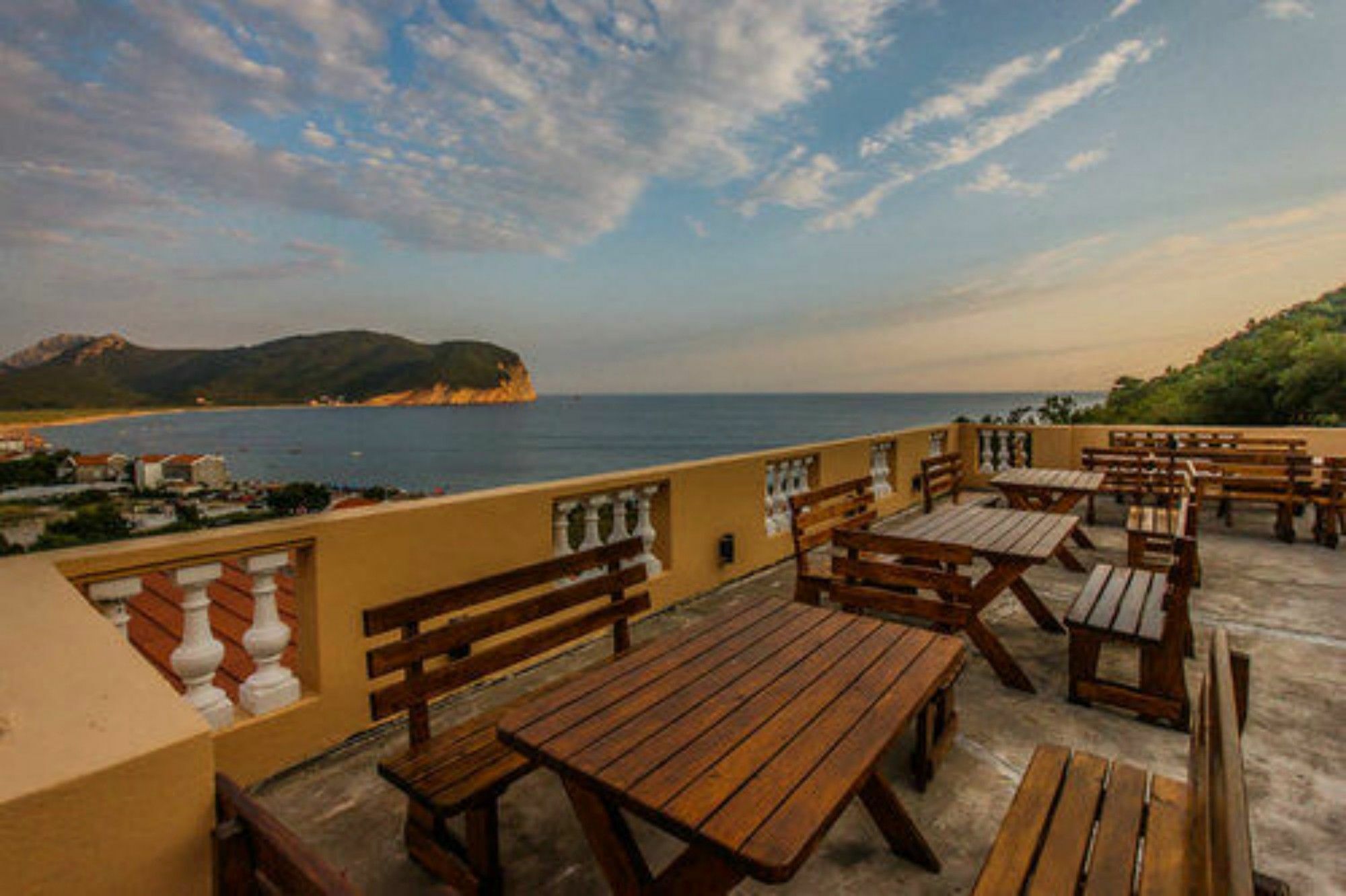 Castellamare Residence Petrovac Kültér fotó